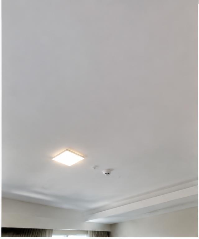 Depois — teto com gesso solto